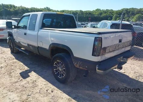 1995 Chevrolet Gmt-400 K1500 z USA, uszkodzony, nr VIN 1GCEK19K2SE257158